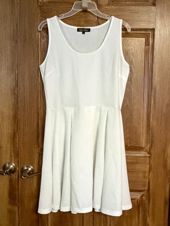 White Mark Dresses & Skirts - White Mark Sleeveless A-Line Mini Flare Dress in White Size XL NWOT